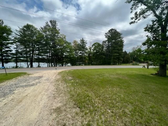 Thumbnail photo 47