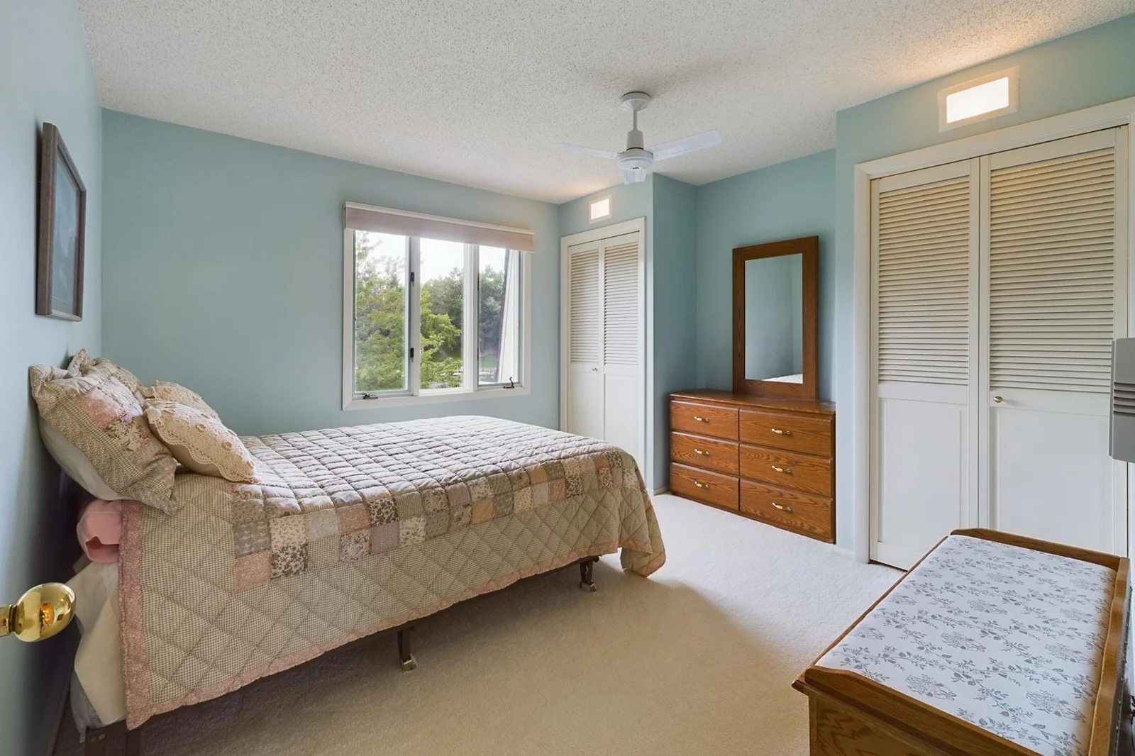 Second bedroom overlooking the channel.