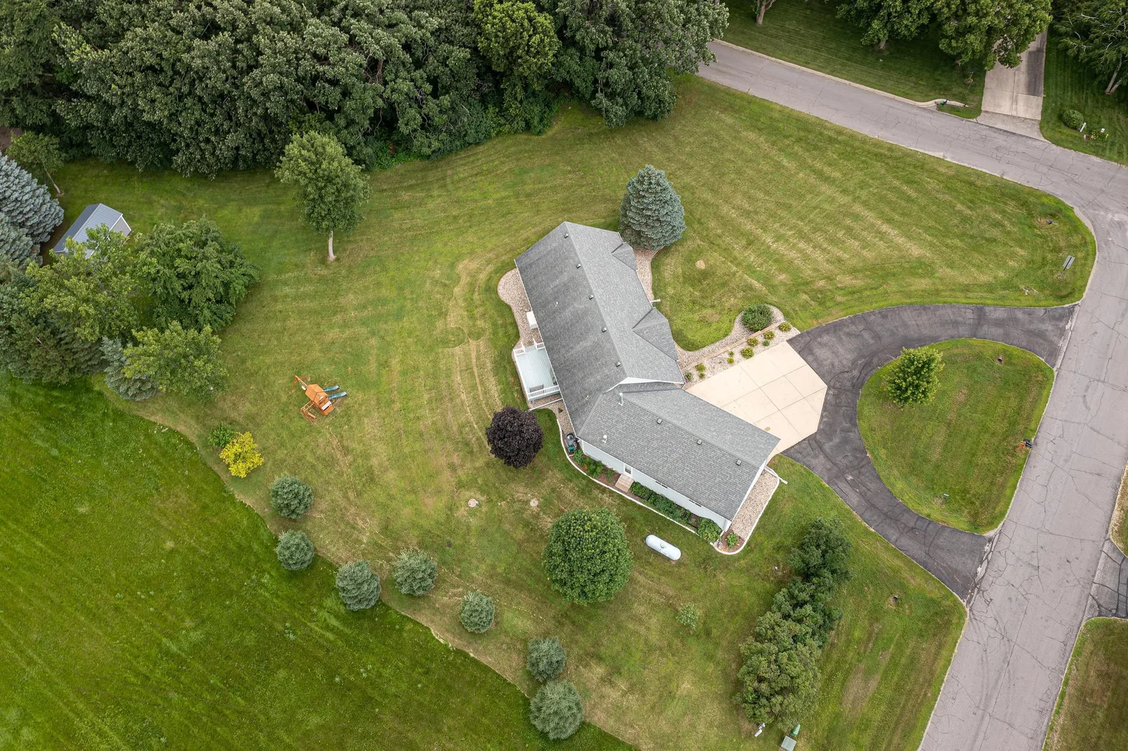 An aerial view of 20474 196th Rd, Hutchinson.