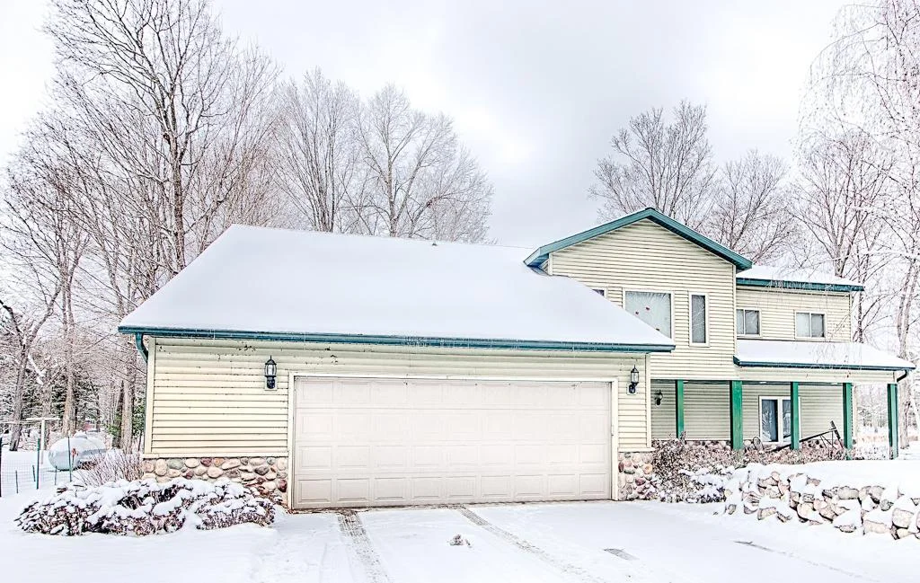This 2012 built home with attached garage offers so many great features - the seller put careful thought and detail into every aspect of this home! Motion sensor lights and gutter guards in place!