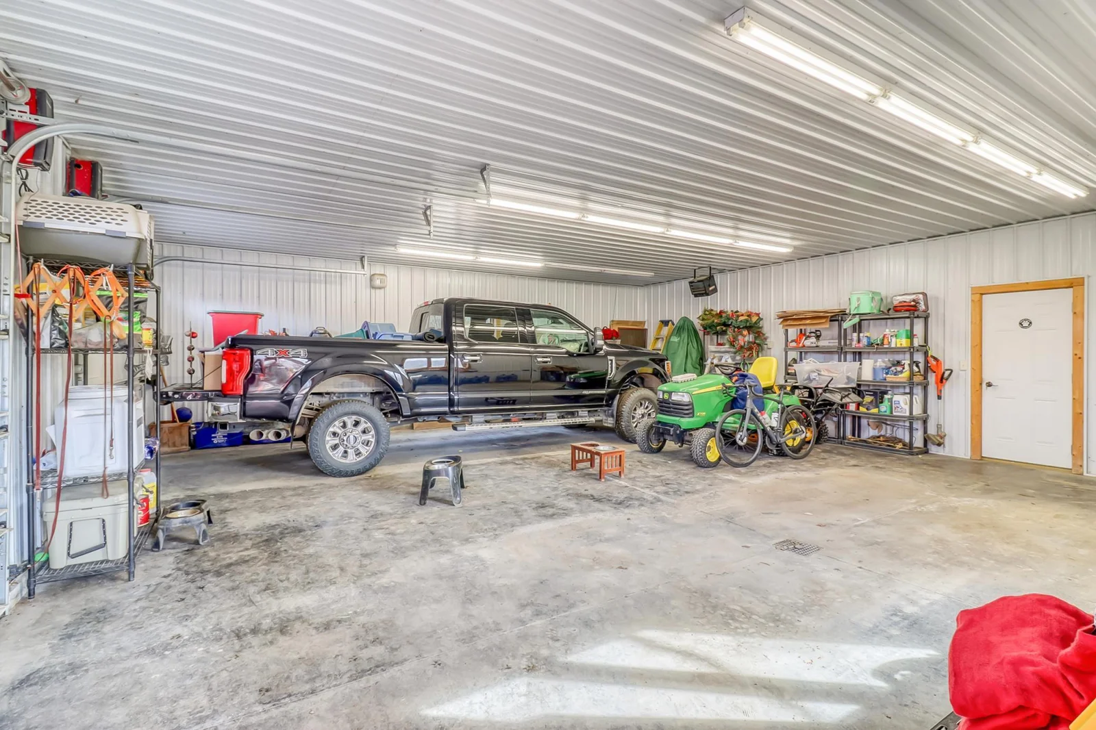 Detached Garage