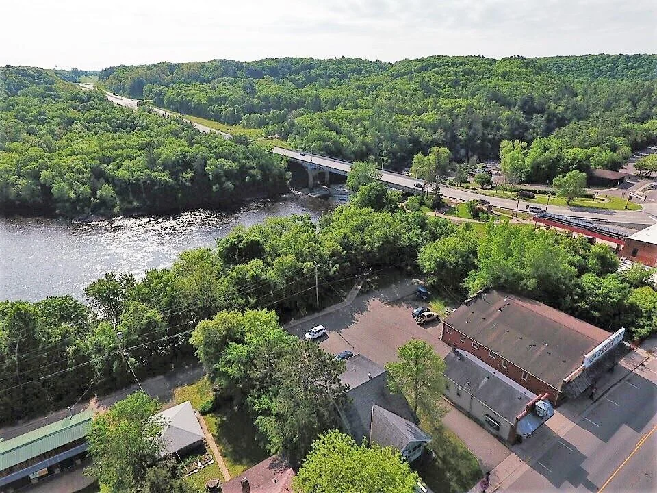 Hwy 8 leading to St. Croix Falls Wisc is just a few blocks South of this property. There is a lot of tourism in the area that brings in lots of business