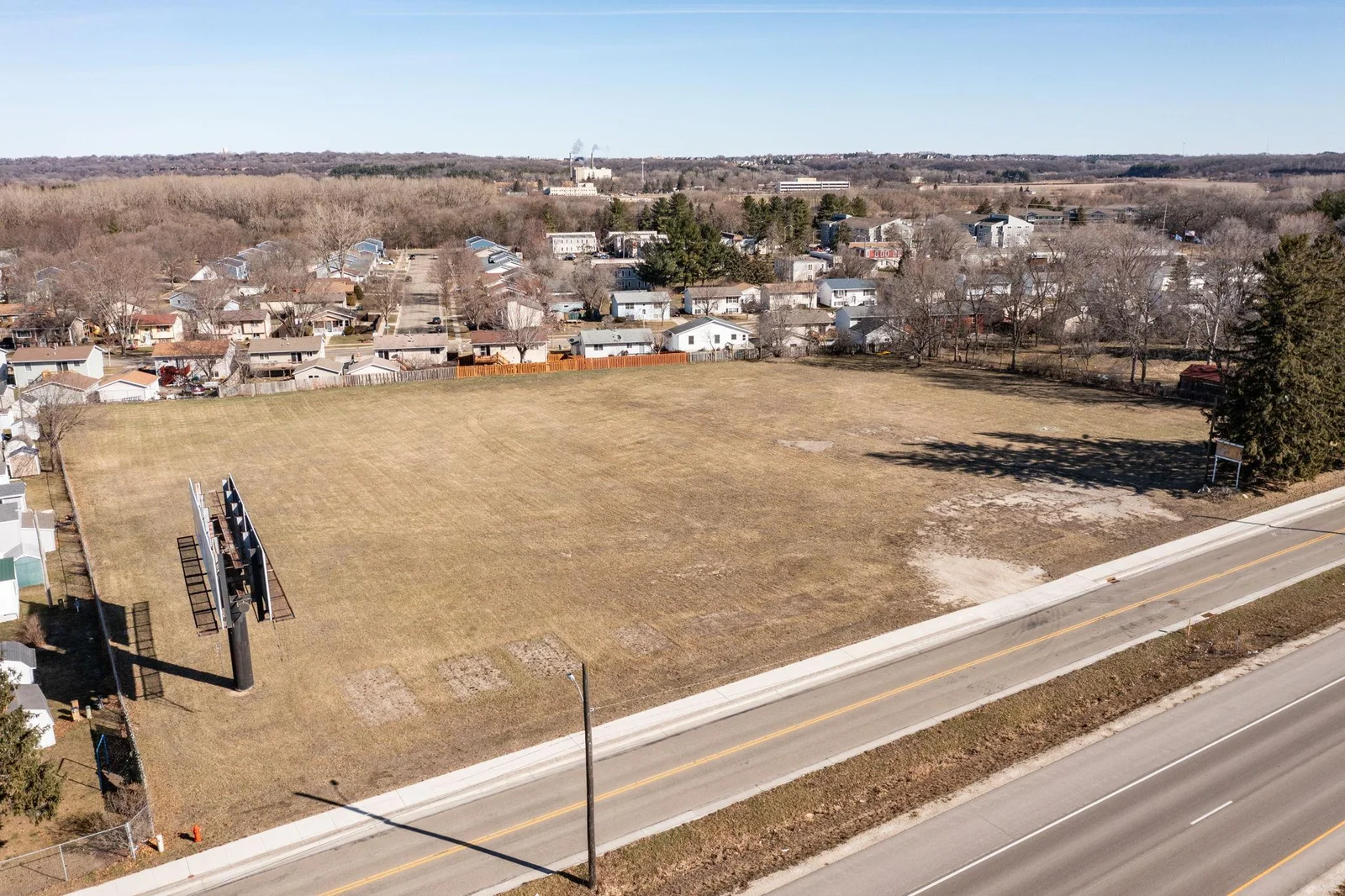 4-web-or-mls-04-Aerial View.jpg