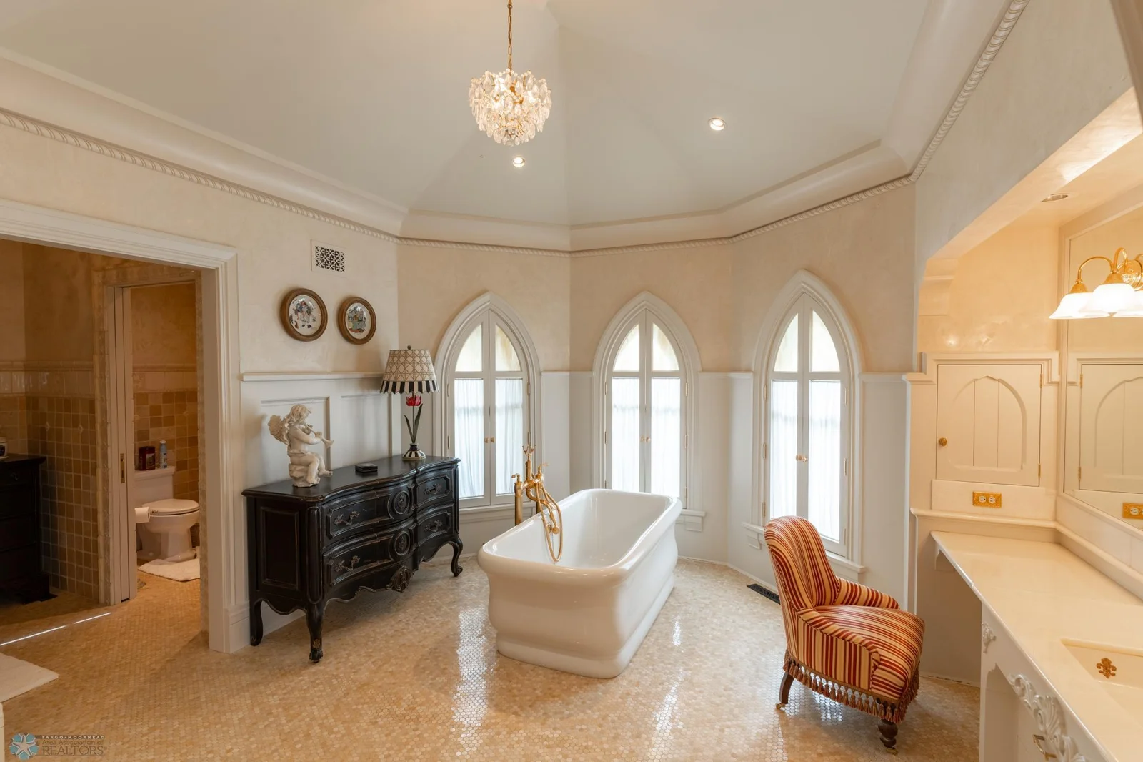 Primary Suite Bath