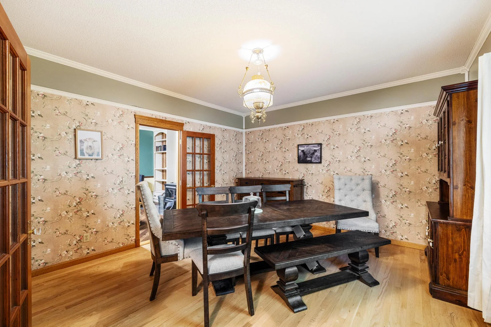 Formal Dining