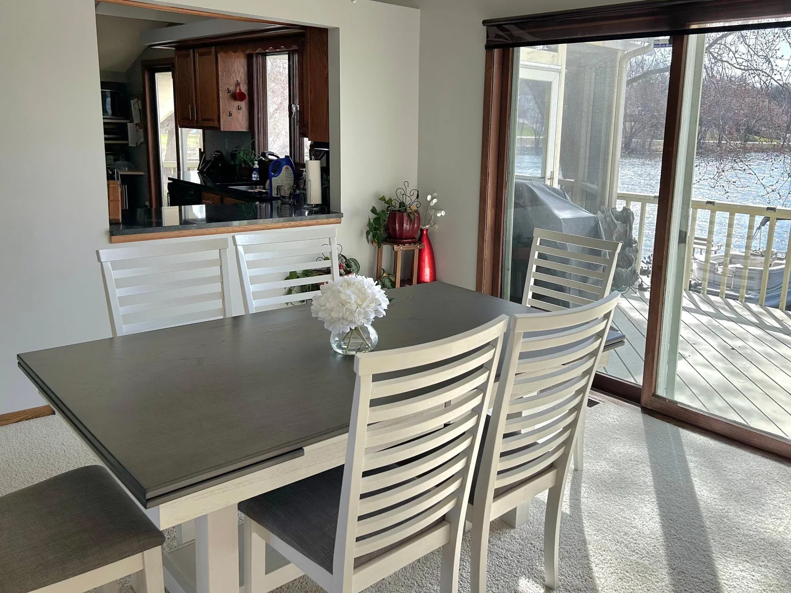 Kitchen and Dining area!