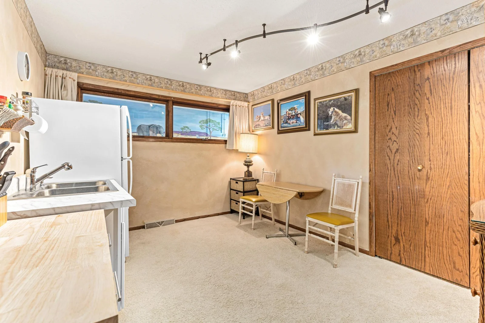 3rd Main Floor Bedroom currently used as a kitchenette but easily converted back to bedroom!