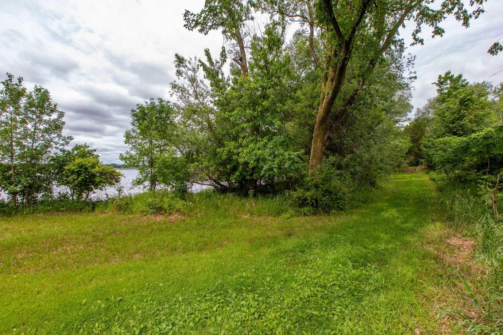 21701 Wagner Bay Elysian-1.jpg