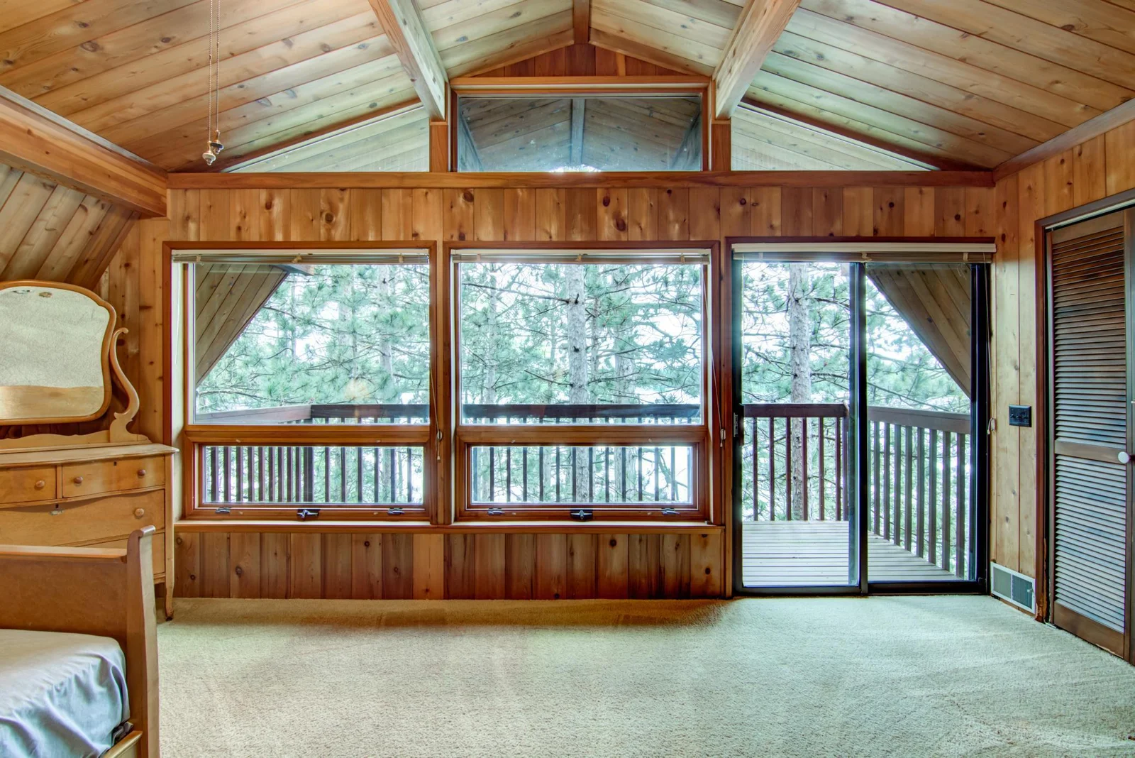 Upper level bedroom with private deck!