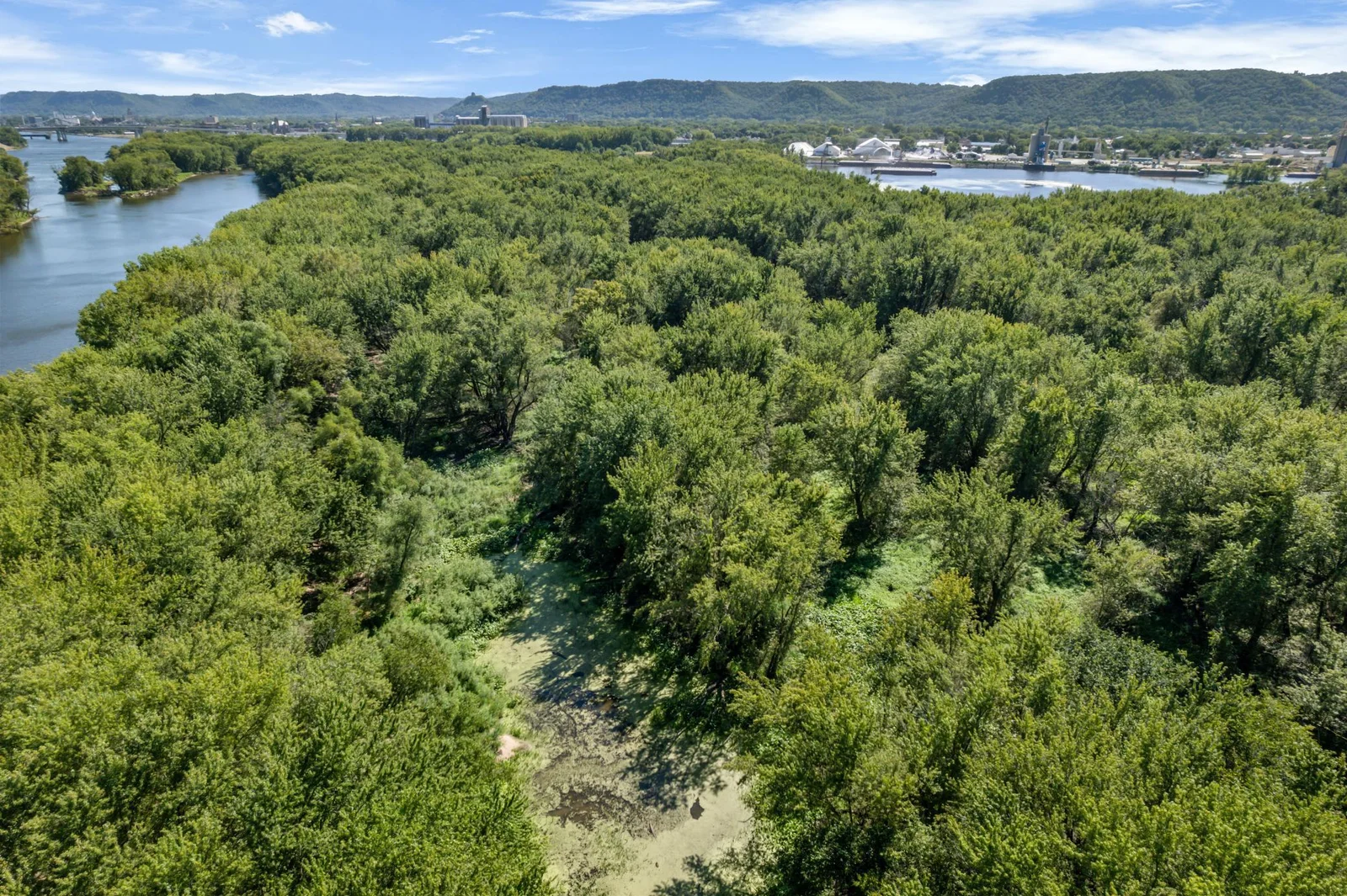 540 Prairie Island v2 (14).jpg