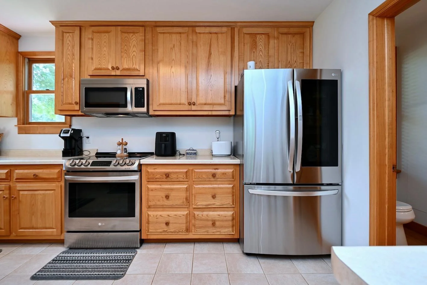 8 Kitchen II.jpg