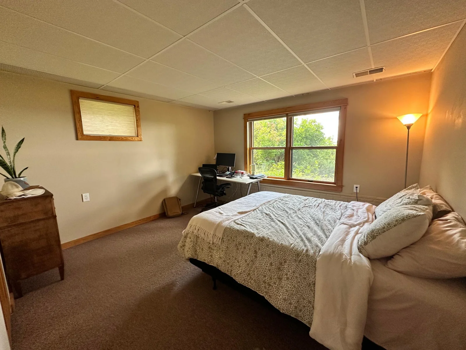 Walk-Out level bedroom