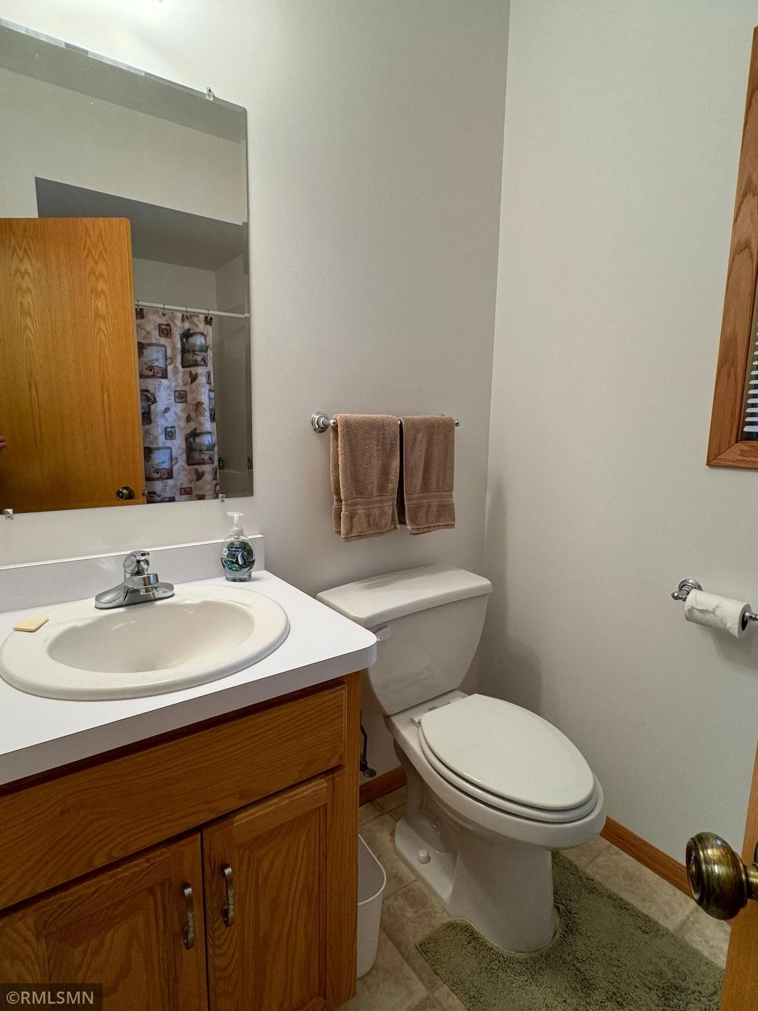 3/4 bath off laundry room