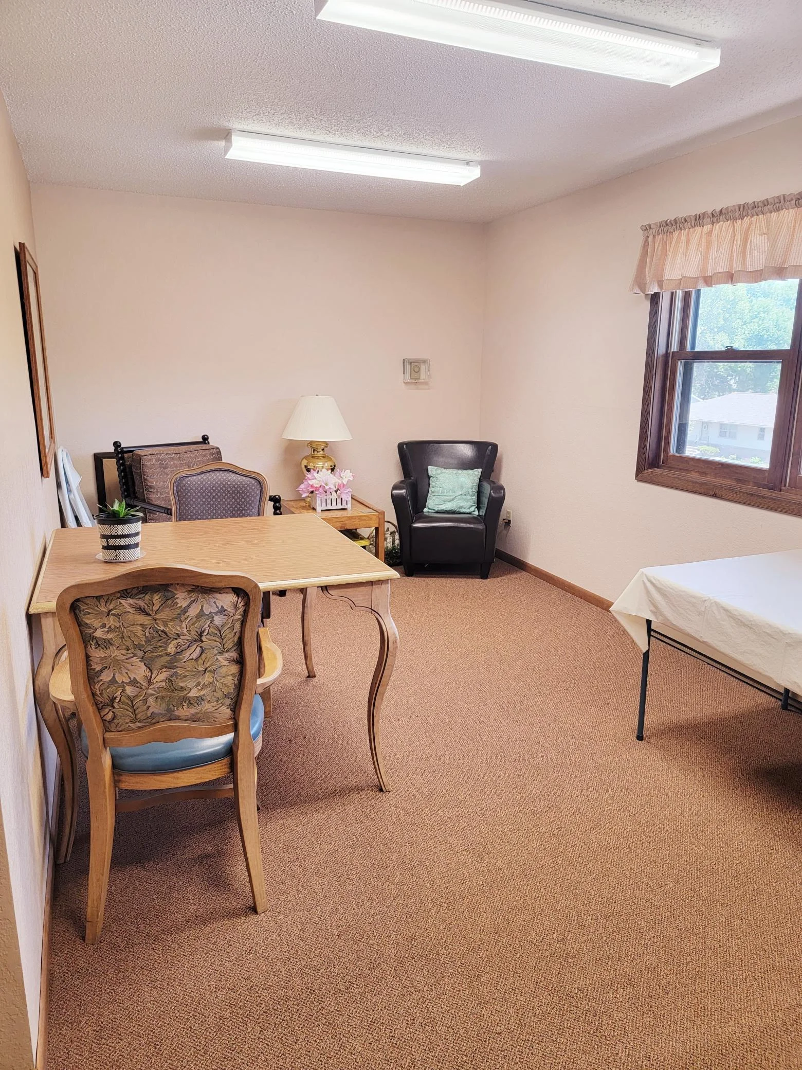 3rd Floor Sitting Area