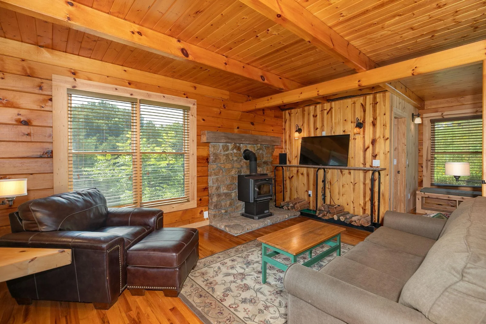 7-web-or-mls-08-Living Room.jpg