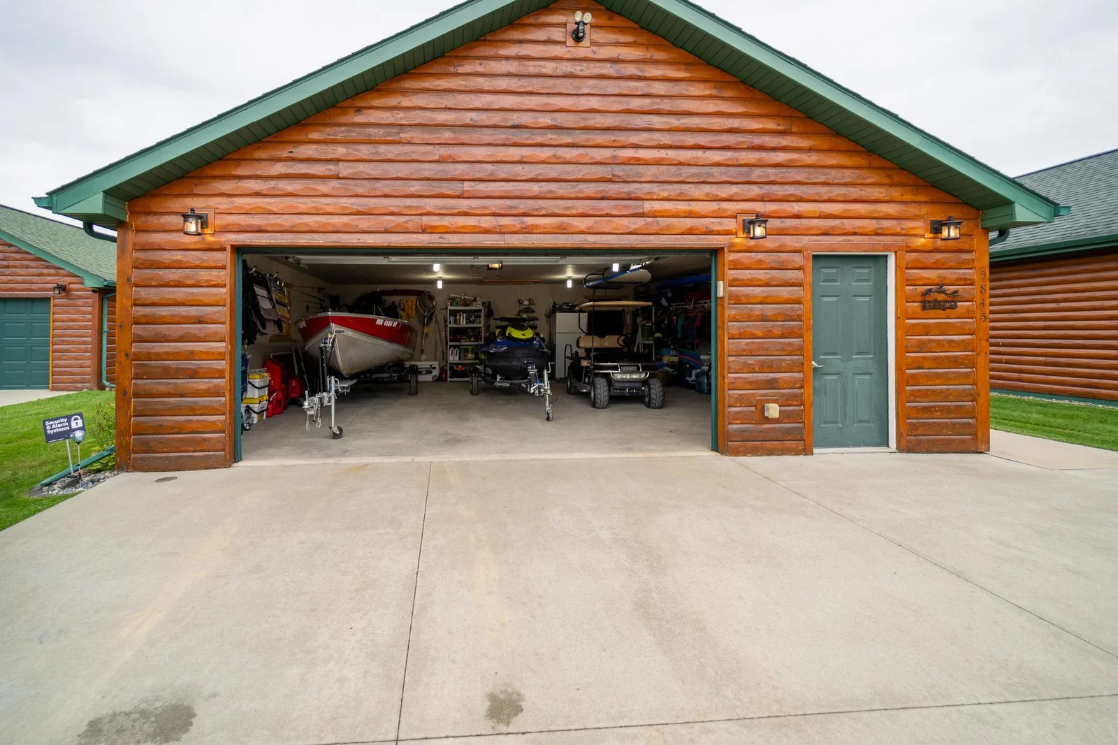 Garage.jpg