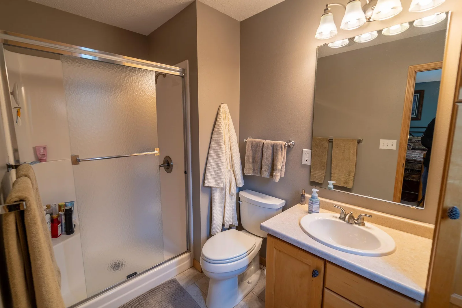 3/4 Bath.jpg