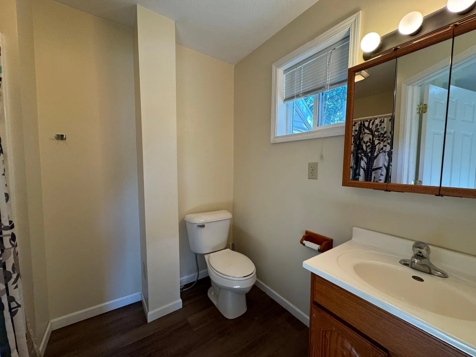 BATH 11.jpg