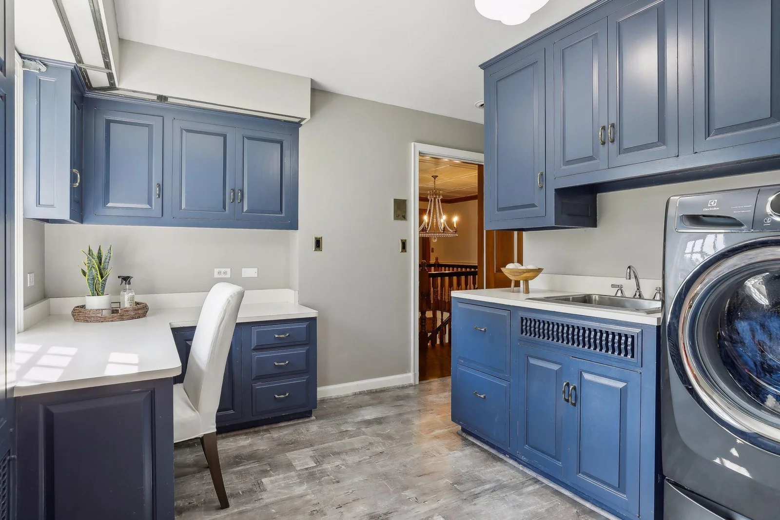Upper Level Laundry Room