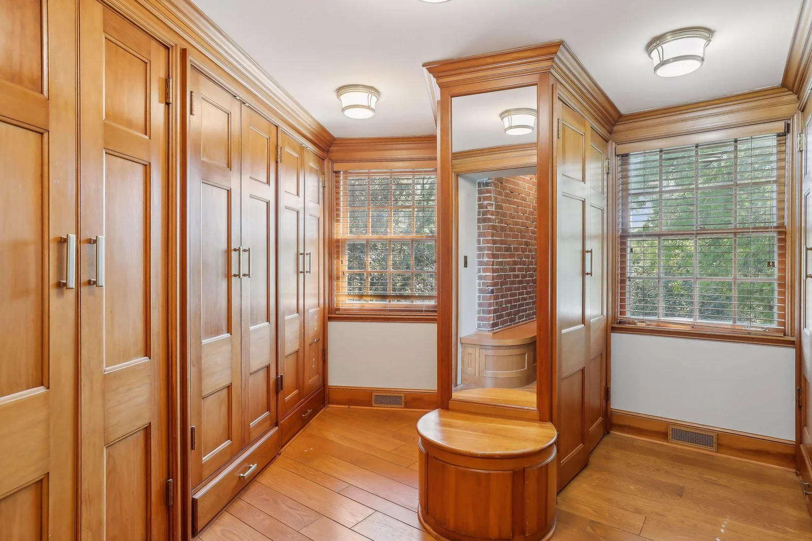 Walk-In Closet #2