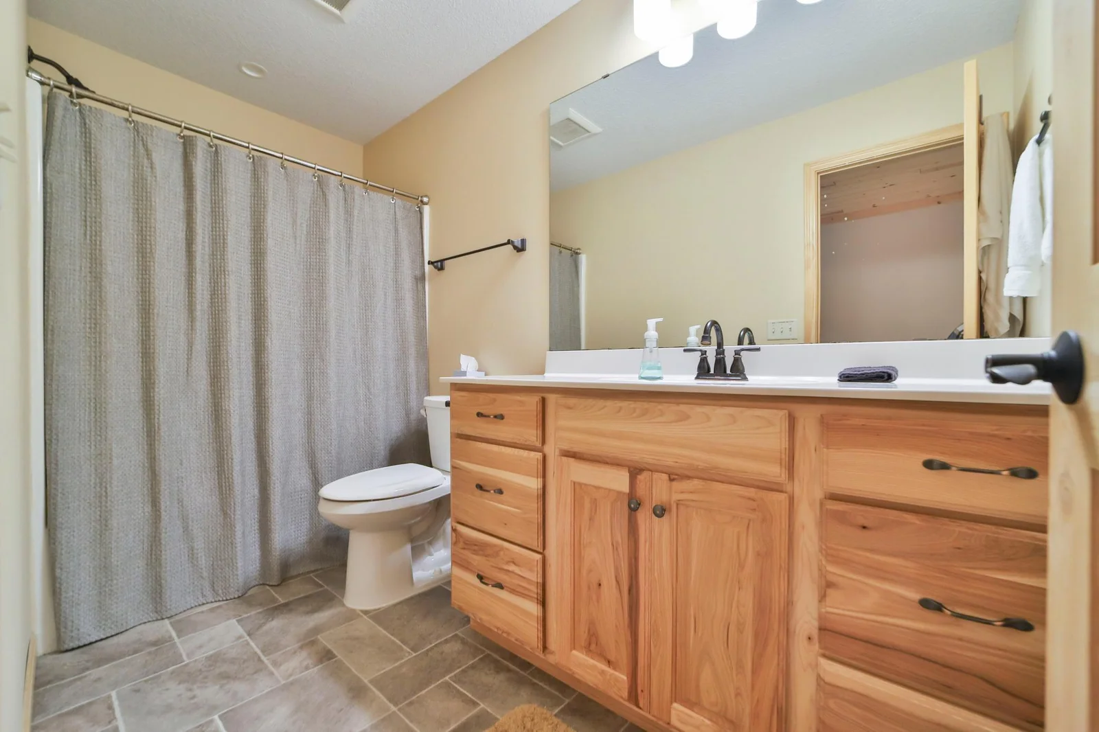 Upper Bathroom