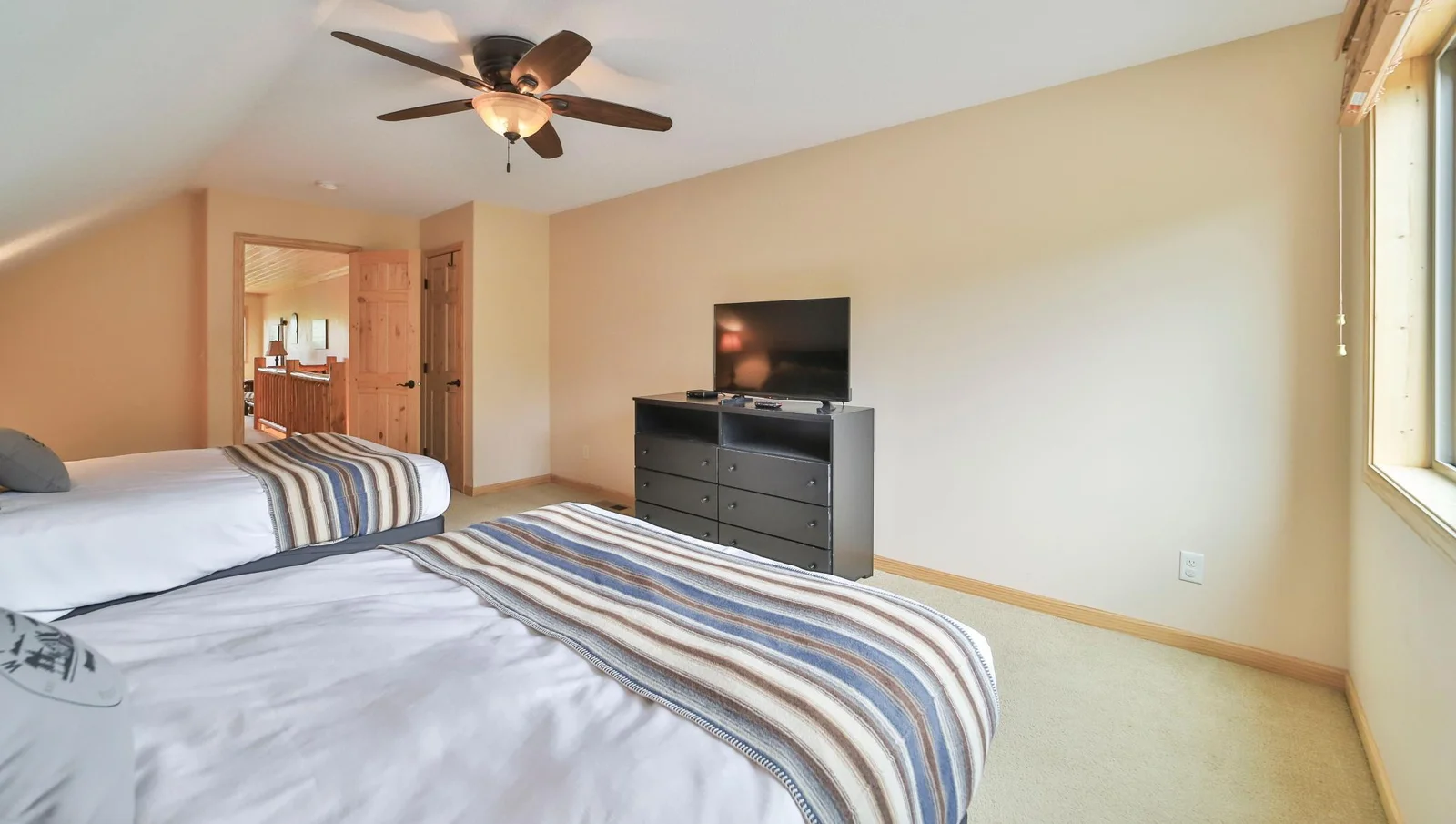 Upper Bedroom 2