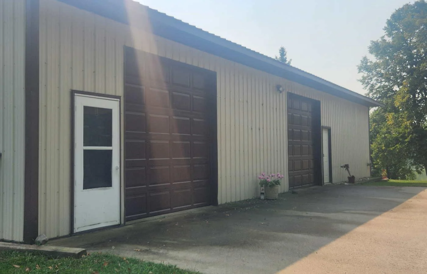 39 Winterhaven polebarn exterior.jpg
