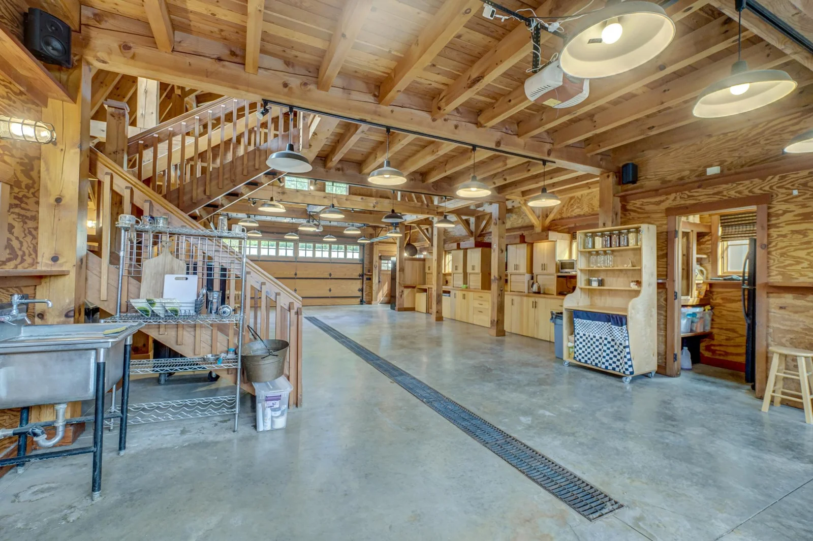 Perfect place for cars, boats, toys, workshop
