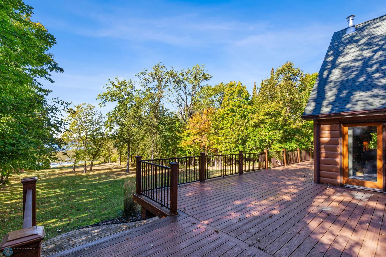 Wraparound Deck
