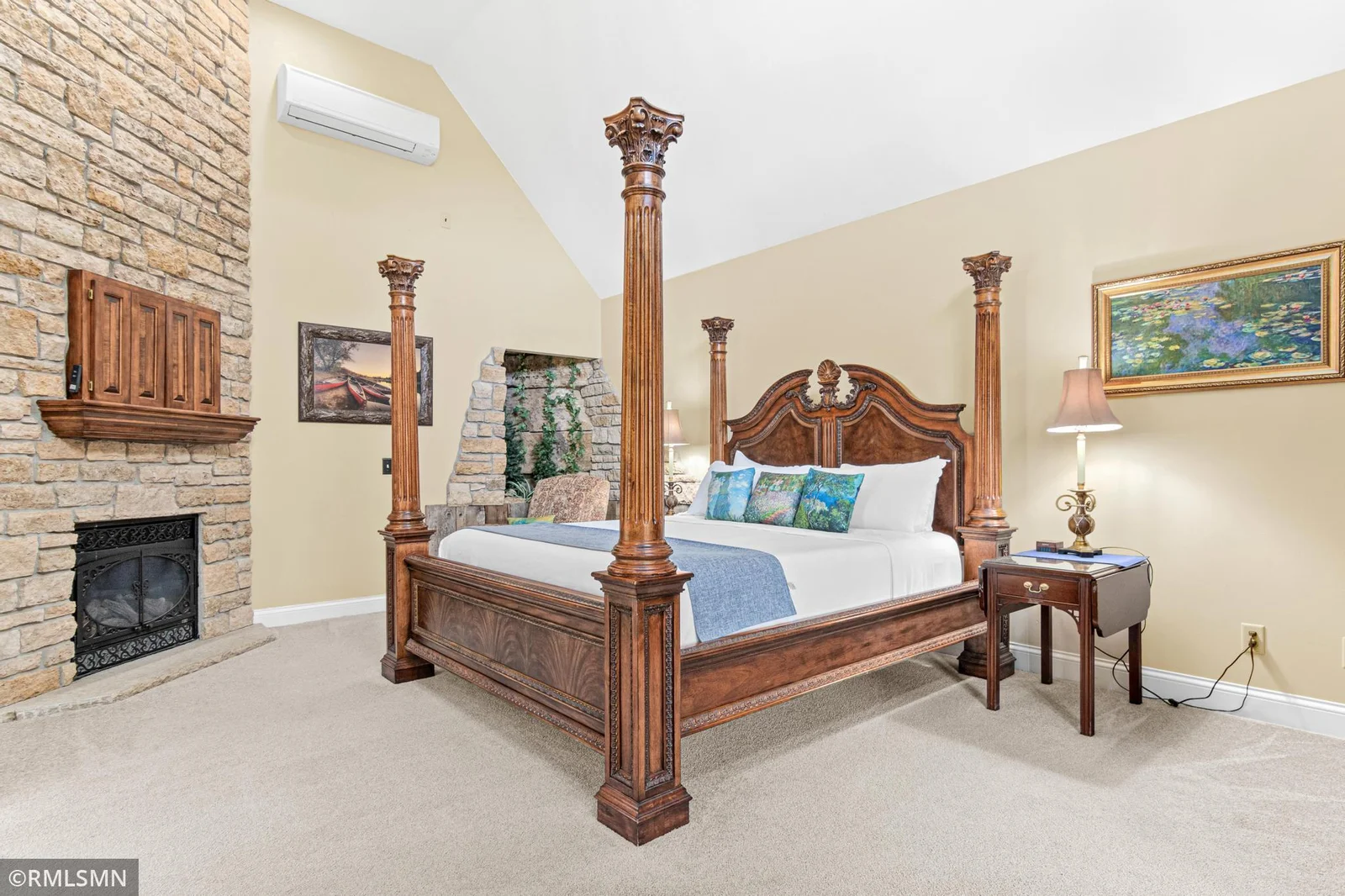 St. Croix Valley Inn-27.jpg