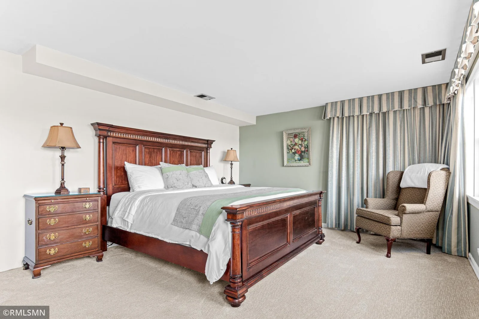St. Croix Valley Inn-46.jpg