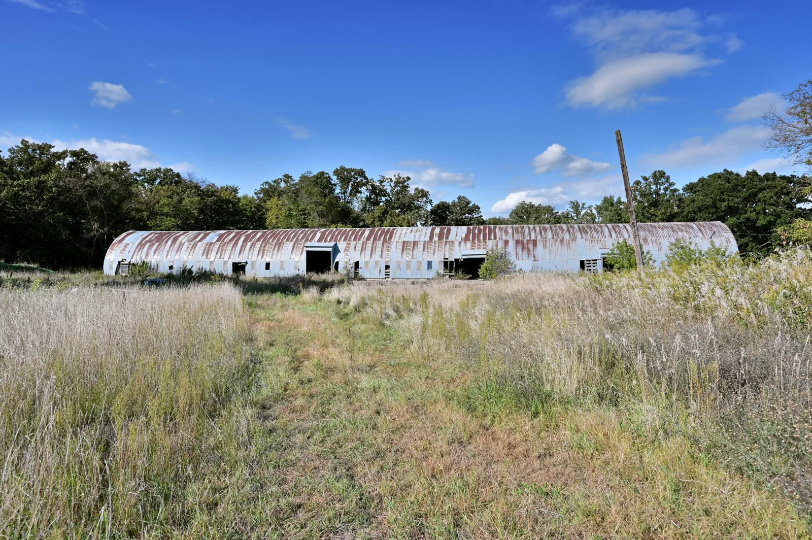 Covered Barn for all your farming possibilities   293 x 40