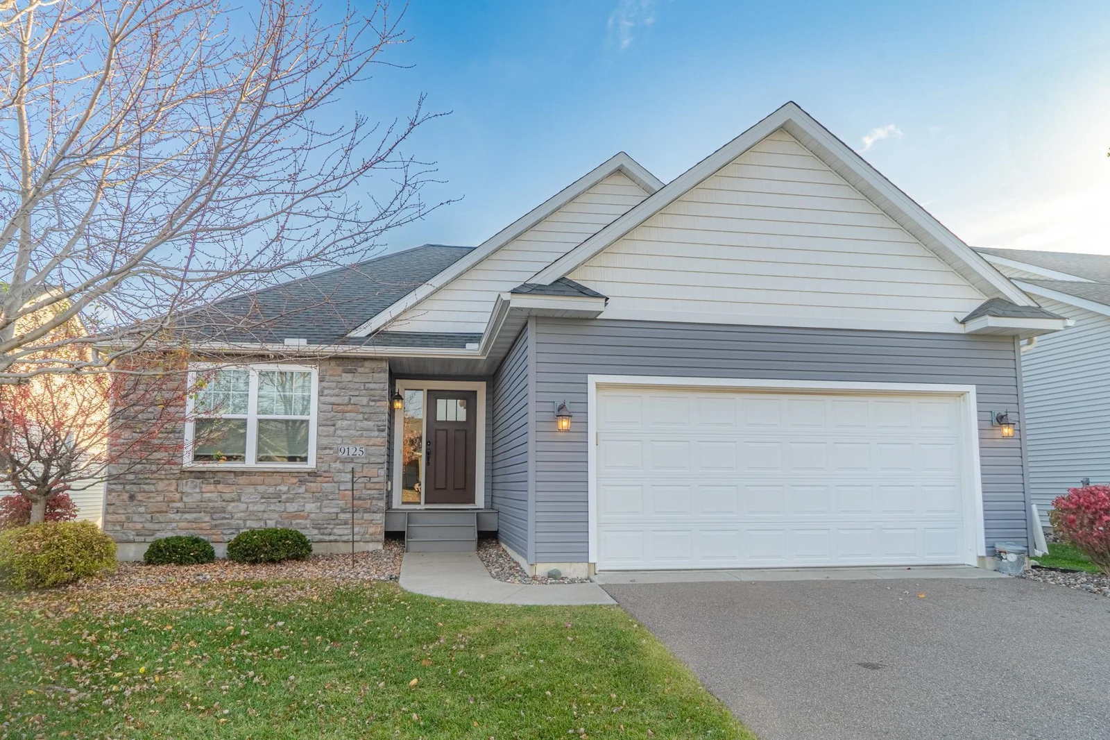 9125 Compass Pointe Rd