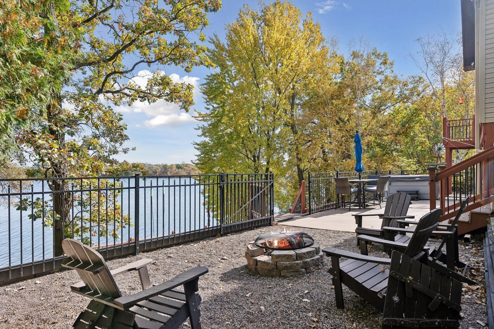 You'll love fires by the lake!