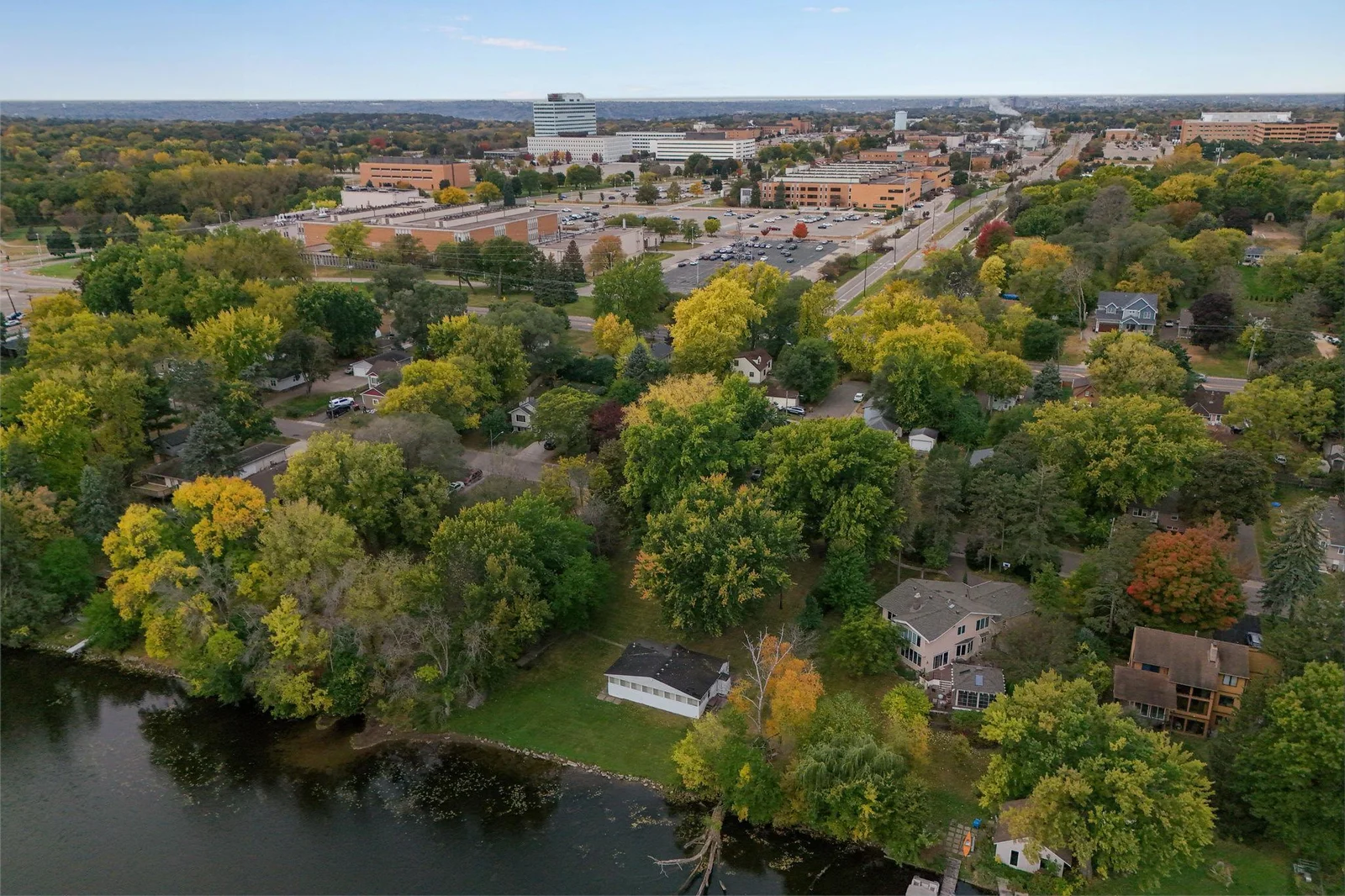 4-web-or-mls-489 Gentry Ave N - Aerial-004.jpg