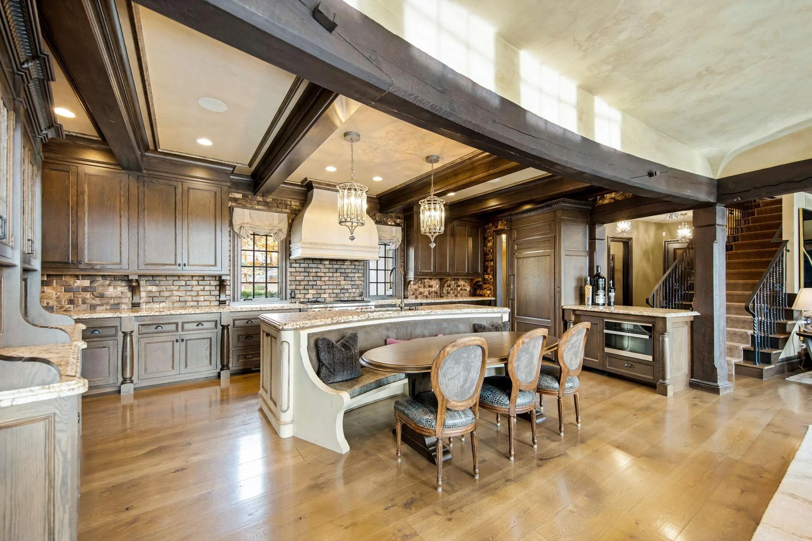 Indulge your culinary passions in this high-end chef's kitchen, a true masterpiece designed for both functionality and style.
