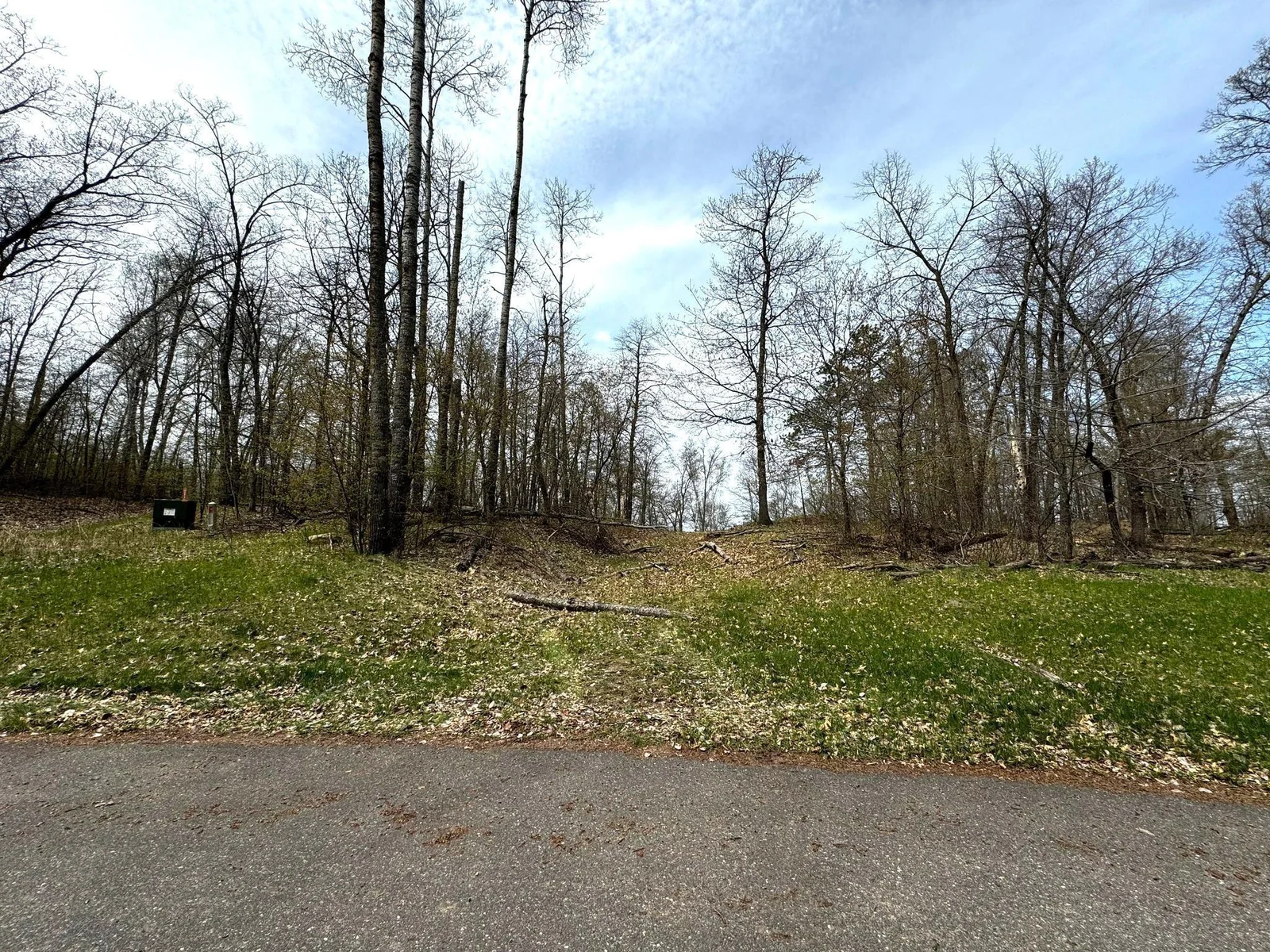 Access from Journeys End Rd.jpg