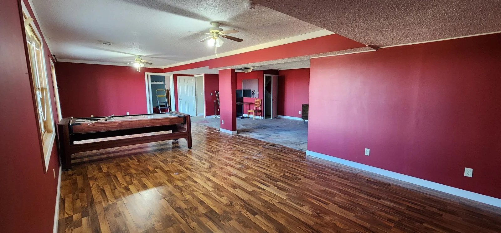 Basement rec room/family room