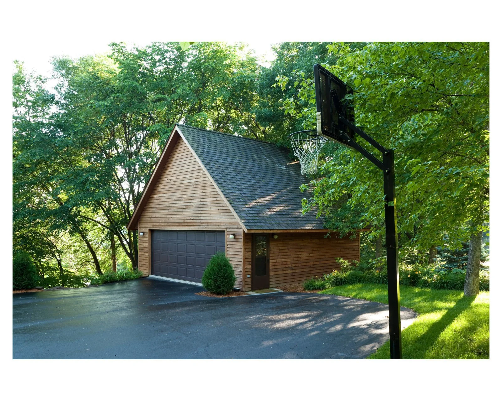 St Therese: Garage converted into a recreation room