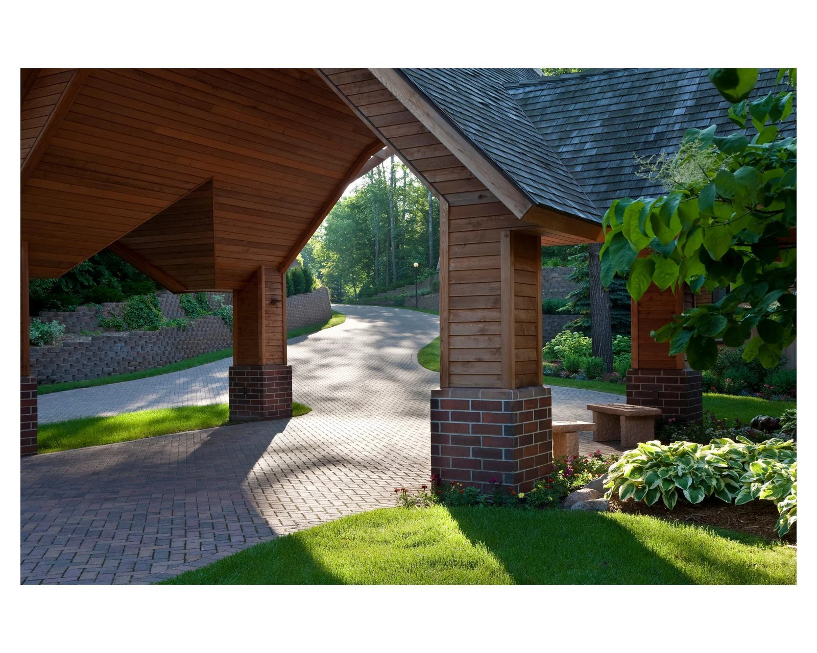 Unpack your bags under the grand carport of the Mary Hill Lodge