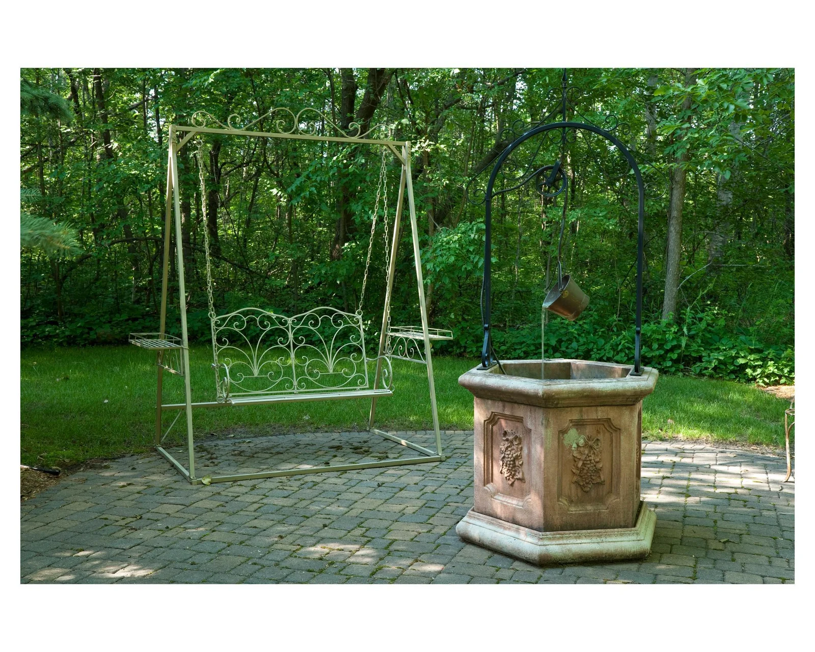 Wishing well at the Frog Pond