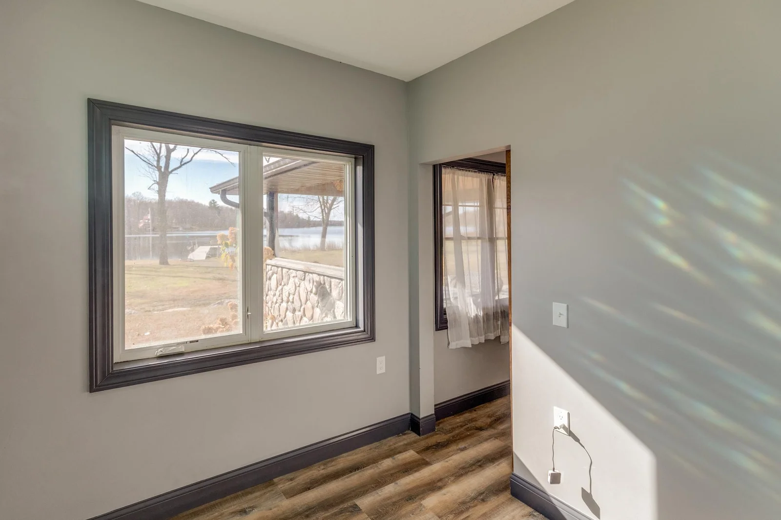 Office with Lakeview.