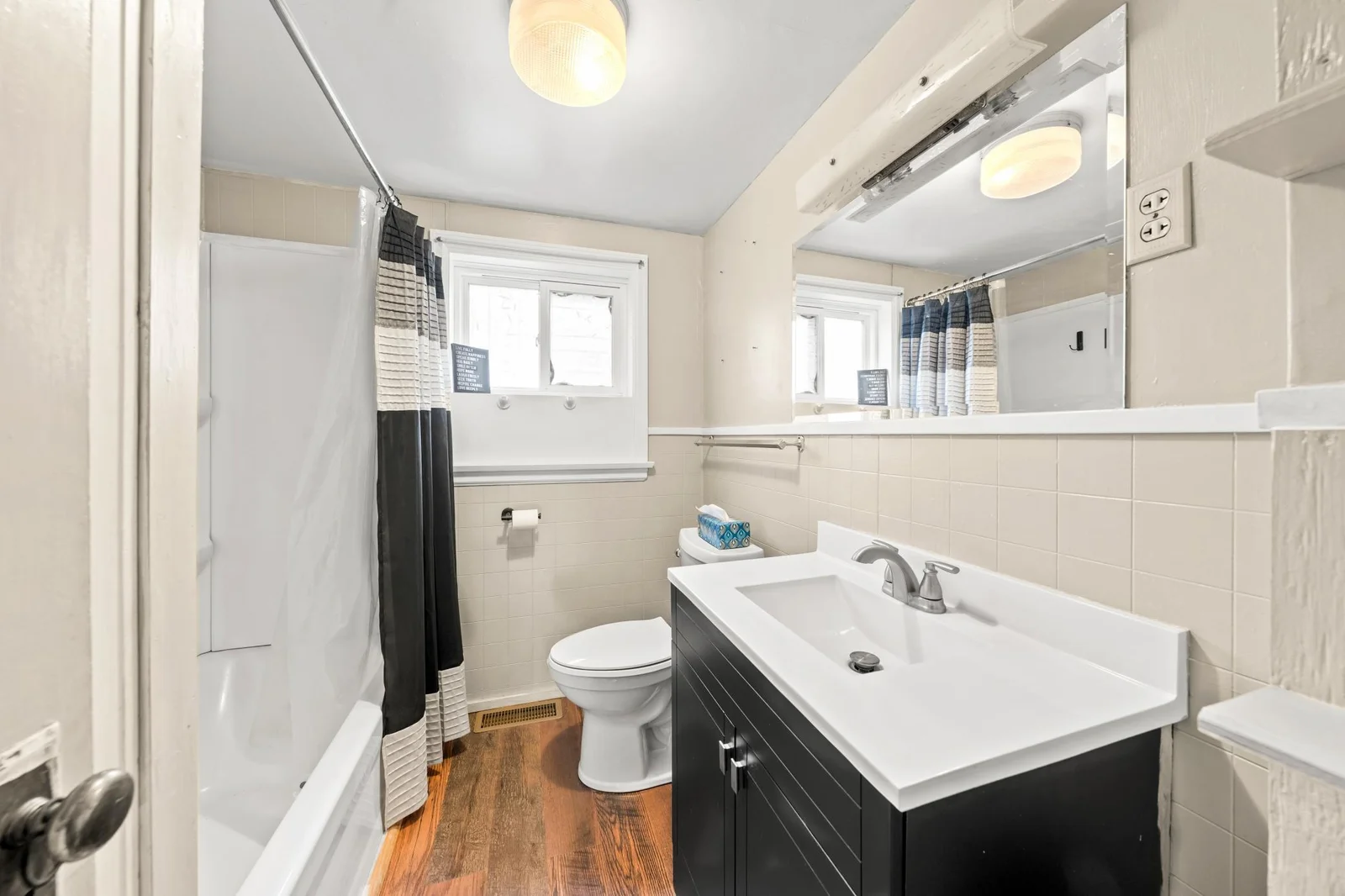 Bathroom living quarters.jpeg
