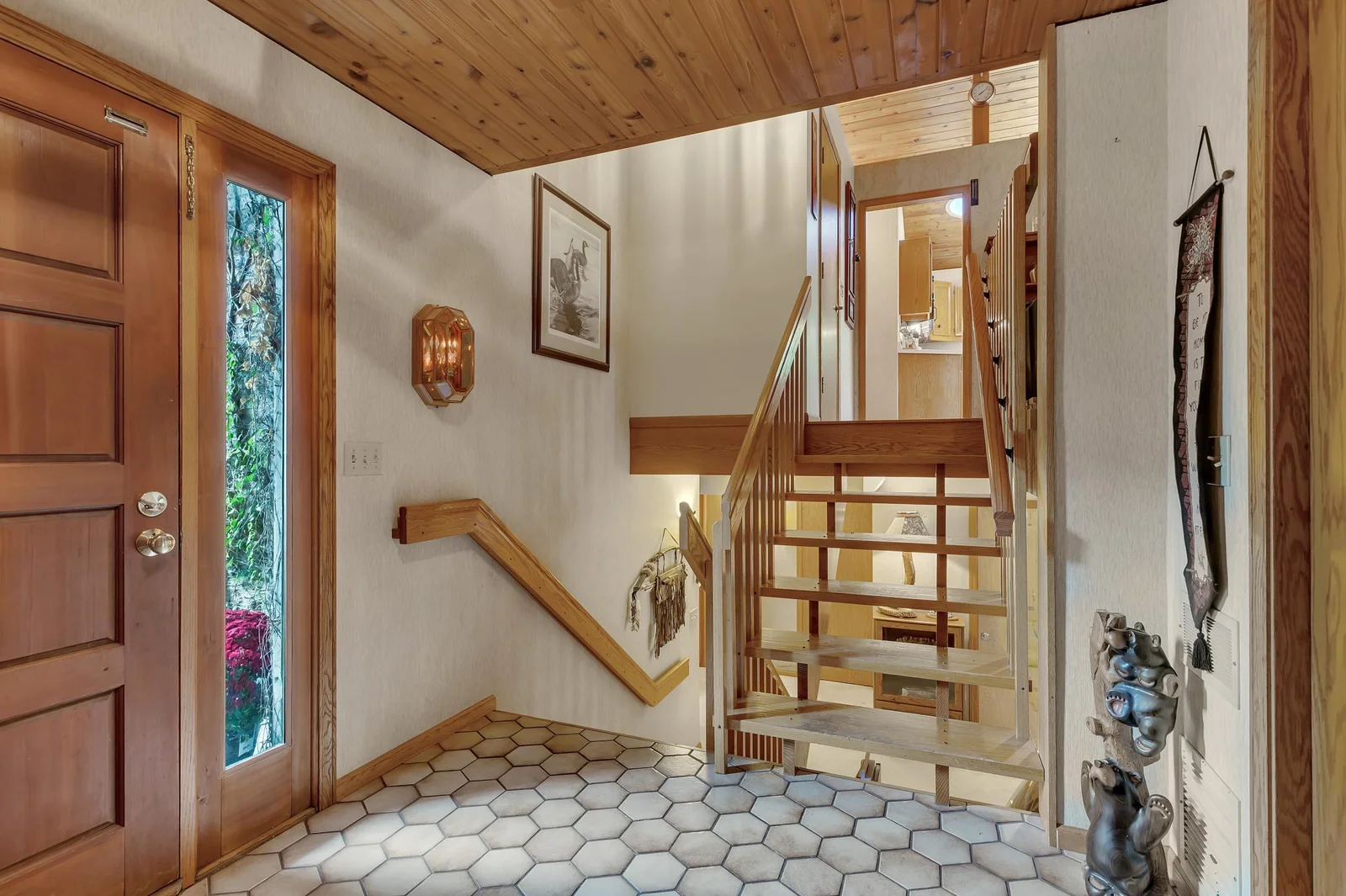 Large entry with rustic charm and appeal