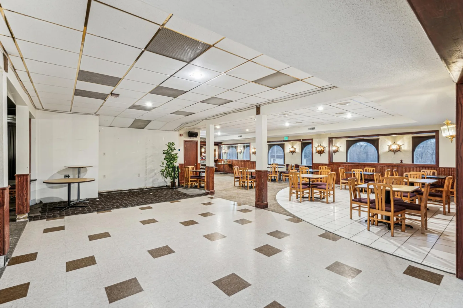 Upper Level Party / Dance Area