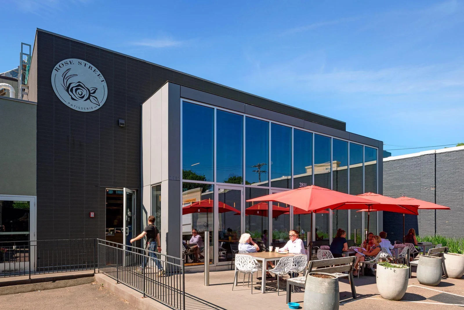Just a short walk to Dwtn Linden Hills with numerous outdoor dining options