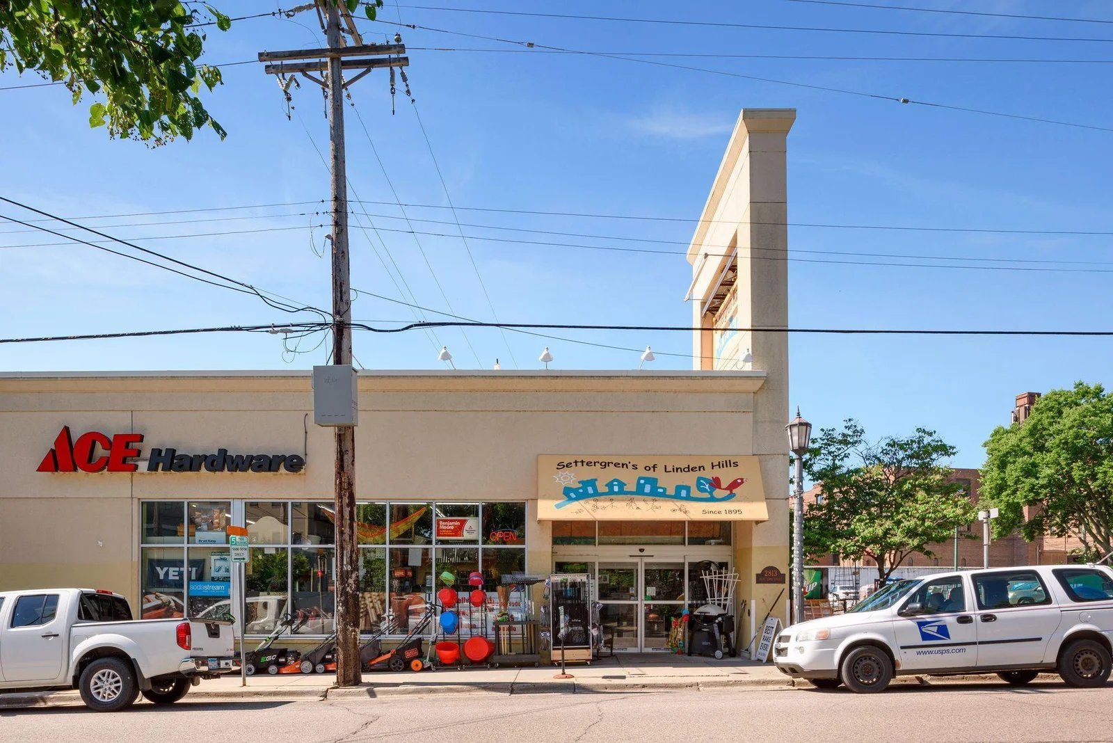 Settergren's Hardware in Dwtn Linden Hills