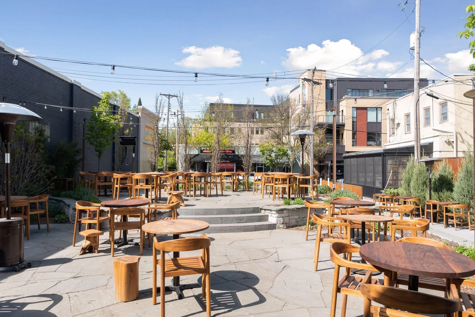 Just a short walk to Dwtn Linden Hills with numerous outdoor dining options