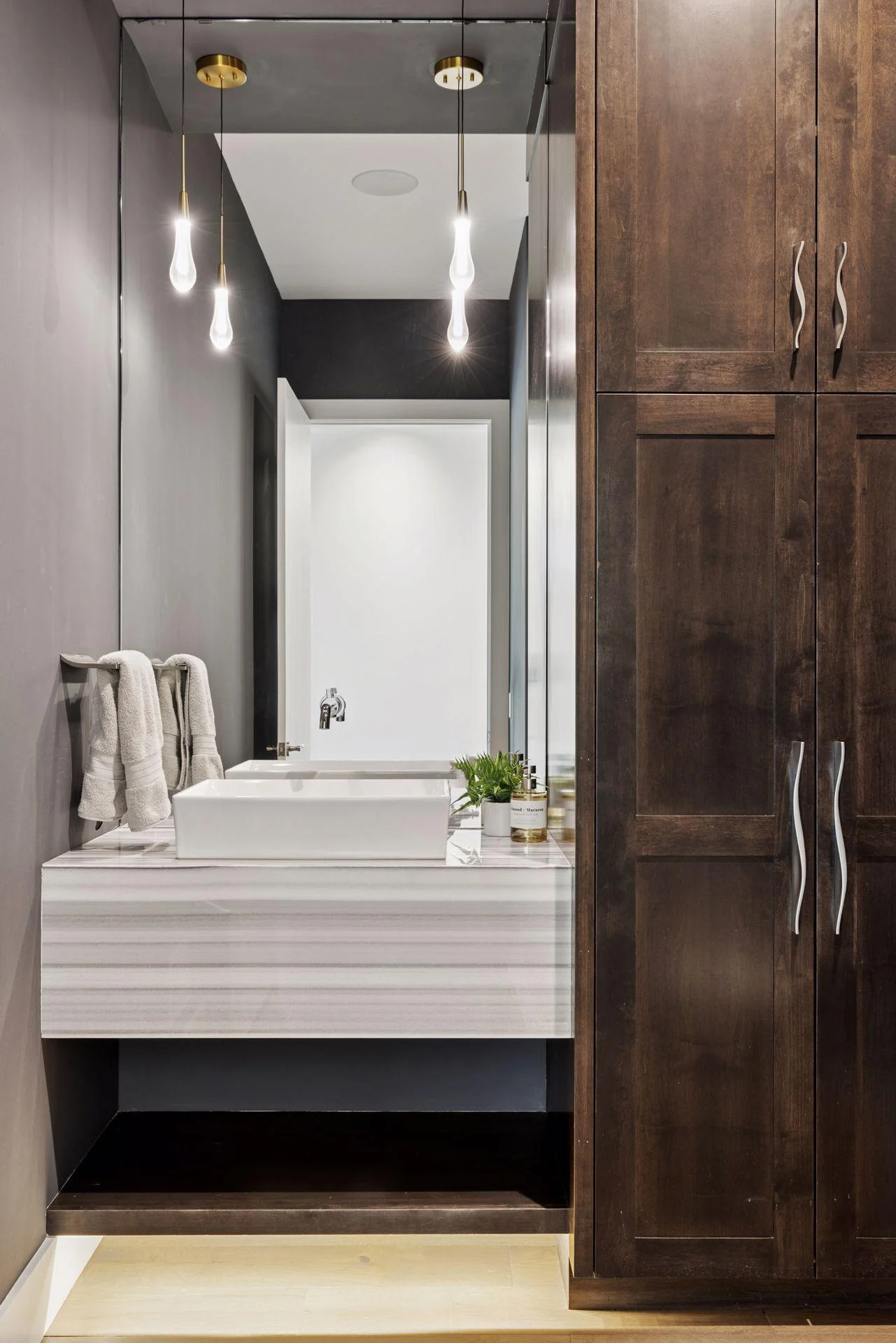 Main level powder room