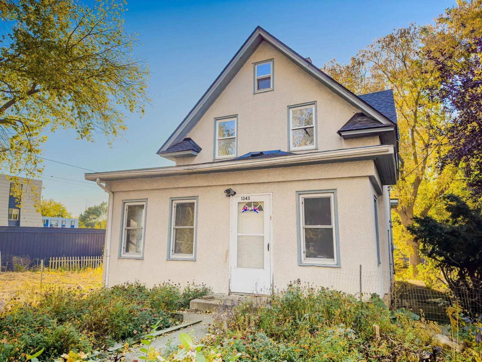 1345 Arkwright - front